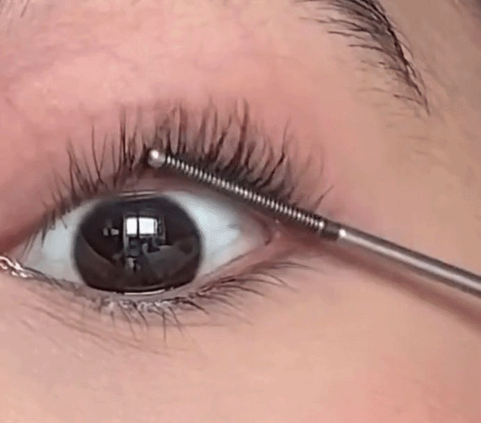 SteelFiber Mascara – Vattenfast mascara med metallborste